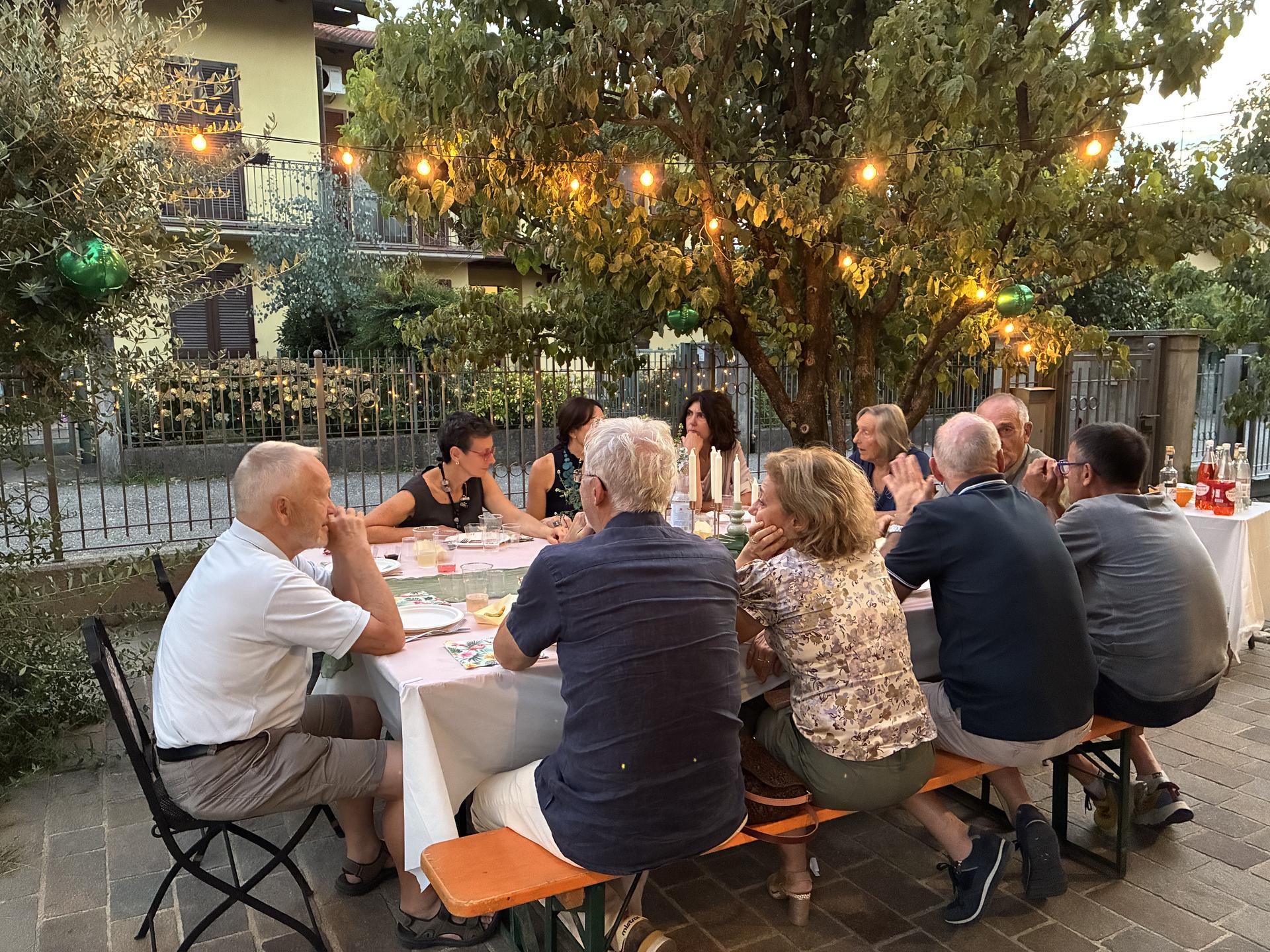CENA DI MEZZA ESTATE IN GIARDINO
